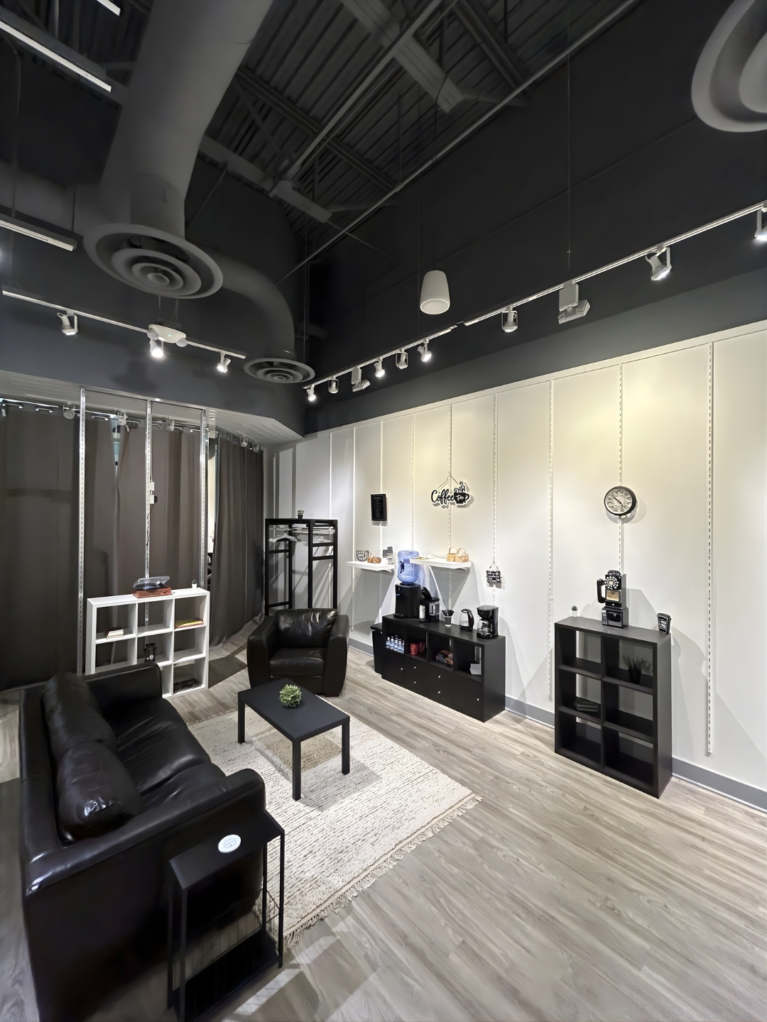 Lounge Style — view 4